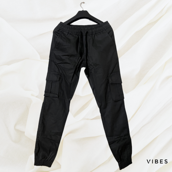 1-Black Cargo Pant (Close End)