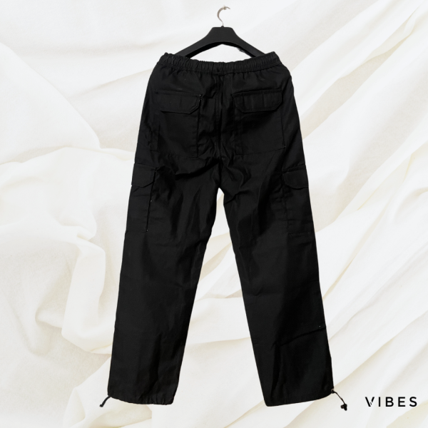 2-Vibes Black Cargo Pant (Wide End)